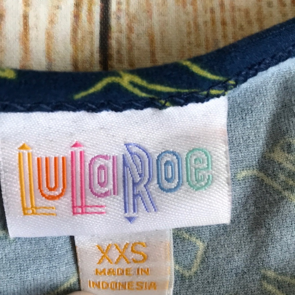 Lularoe Irma - Picture 3 of 4